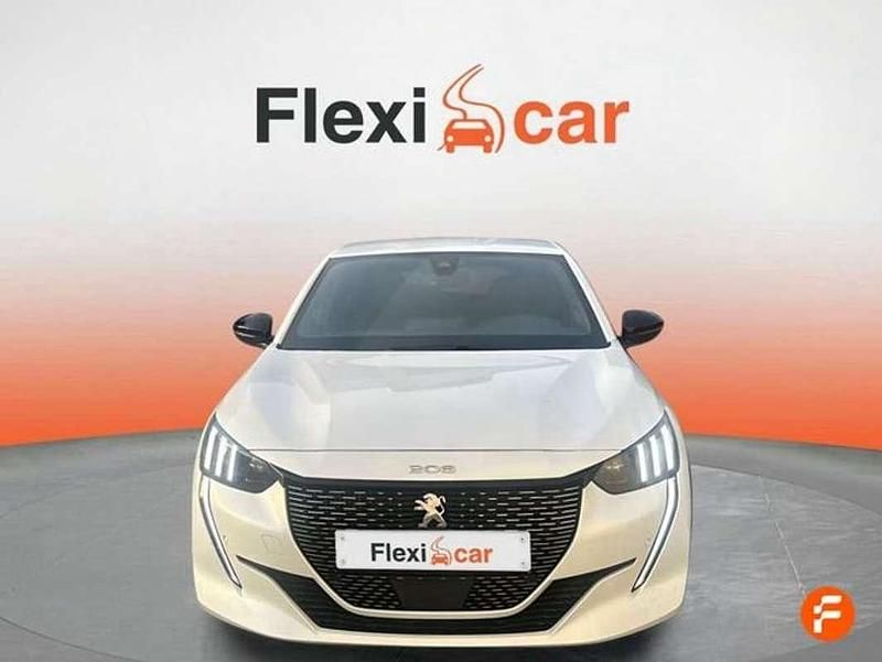 Usado Peugeot 208 GT-line 101 CV (74 kW) 2020 Blanco Utilitario
