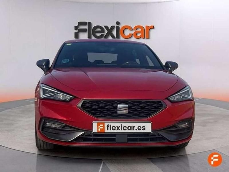Usado Seat Leon FR 150 CV (110 kW) 2020 Rojo Utilitario