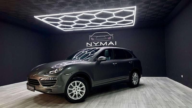 Käytetty Porsche Cayenne 245 HP (180 kW) 2013 Harmaa Katumaasturi