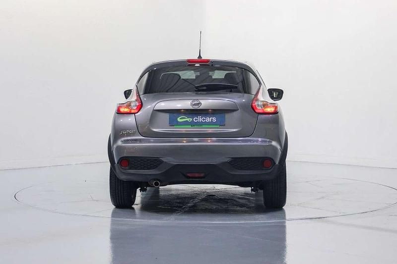 Usado Nissan Juke N-Connecta 113 CV (83 kW) 2018 Gris SUV