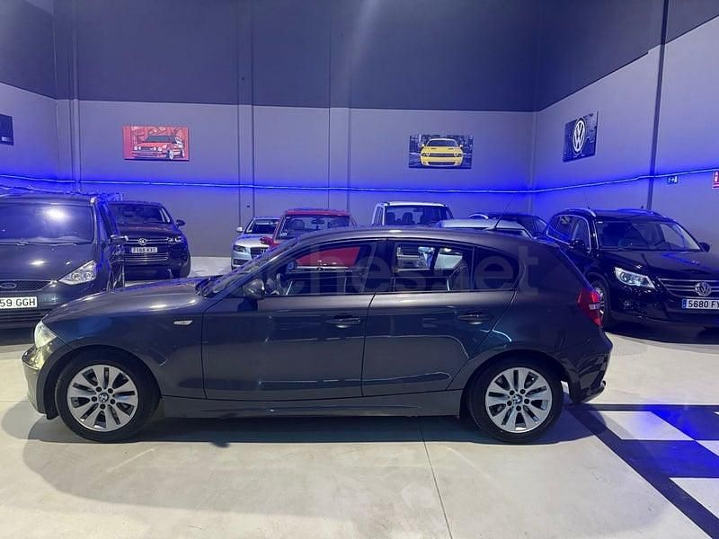 Usado BMW 118 143 CV (105 kW) 2008 Gris / plata Utilitario