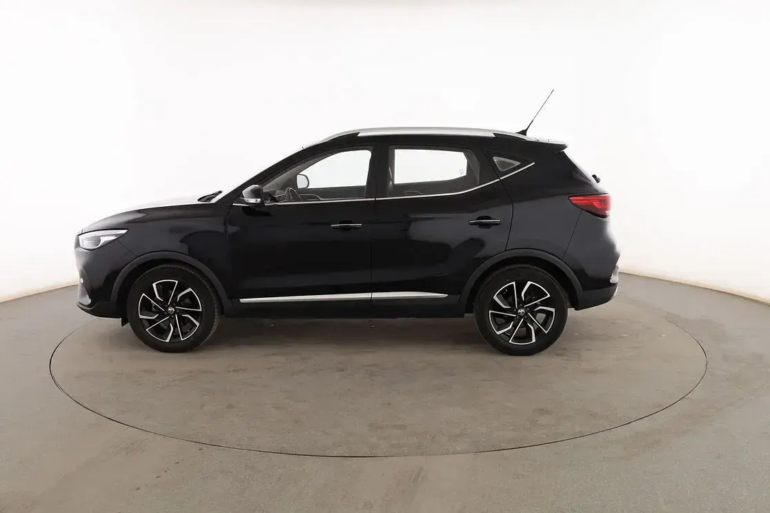 Usado MG ZS Luxury 106 CV (77 kW) 2022 Negro SUV