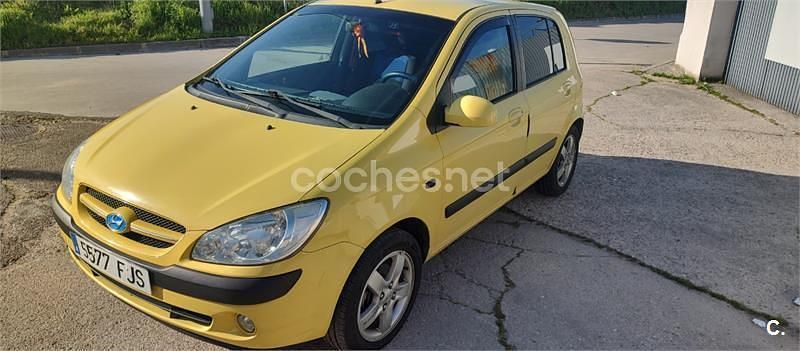 Usado Hyundai Getz GLS 110 CV (80 kW) 2006 Amarillo Utilitario