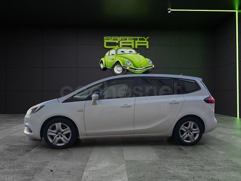 Usado Opel Zafira Expression 120 CV (88 kW) 2017 Blanco Monovolumen
