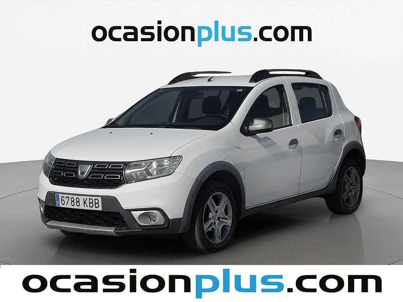 Usado Dacia Sandero Stepway 90 CV (66 kW) 2017 Blanco Utilitario