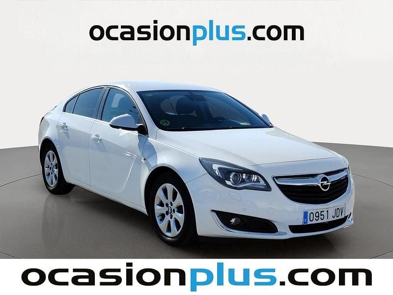 Usado Opel Insignia Selective 140 CV (102 kW) 2015 Blanco Berlina