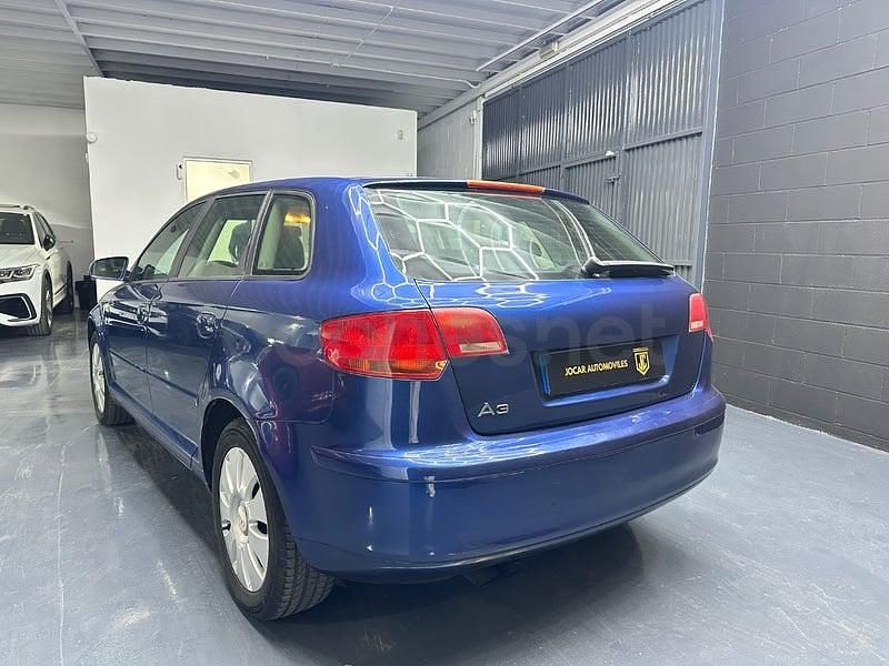 Usado Audi A3 Ambiente 140 CV (102 kW) 2007 Azul Utilitario