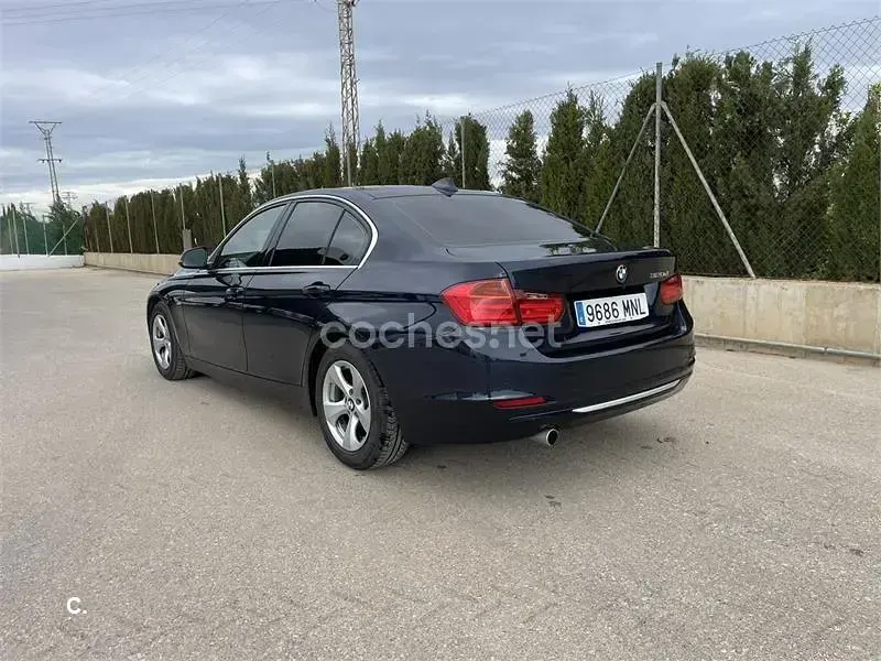 Usado BMW 320 Efficient Dynamics 163 HP (119 kW) 2014 Azul Sedan