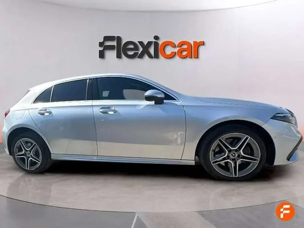 Usado Mercedes A250 218 CV (160 kW) 2024 Gris Berlina