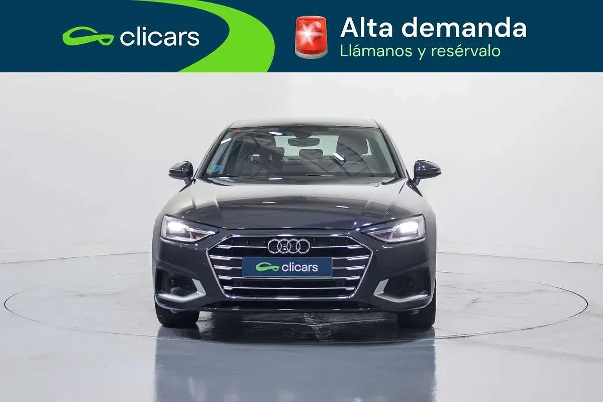 Usado Audi A4 Advanced 136 CV (100 kW) 2021 Gris Berlina