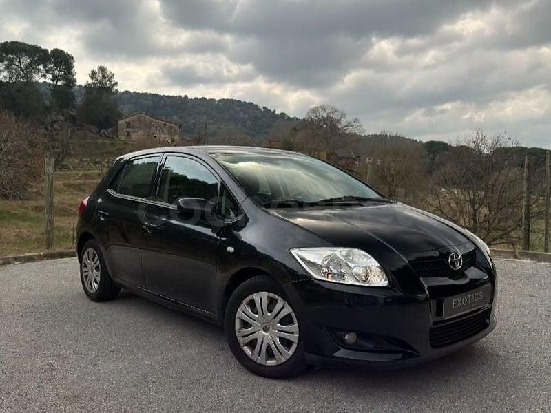 Usado Toyota Auris Active 90 CV (66 kW) 2009 Negro Utilitario