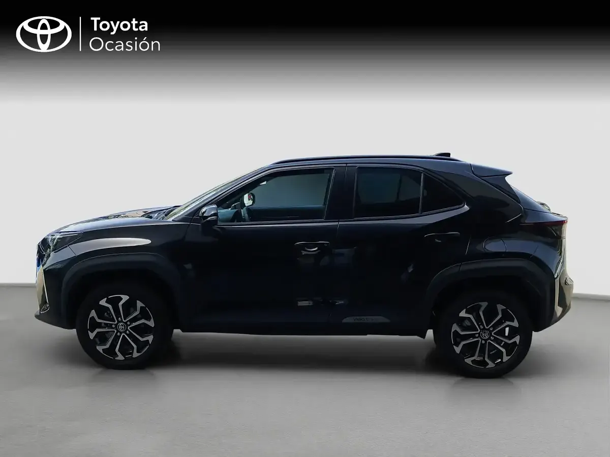 Usado Toyota Yaris Cross Active 130 CV (95 kW) 2025 Negro SUV