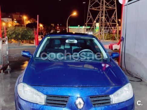 Azul Usado 2005 Renault Mégane II Authentique Berlina | 2500 € (Buen precio) - Imagen 1/4