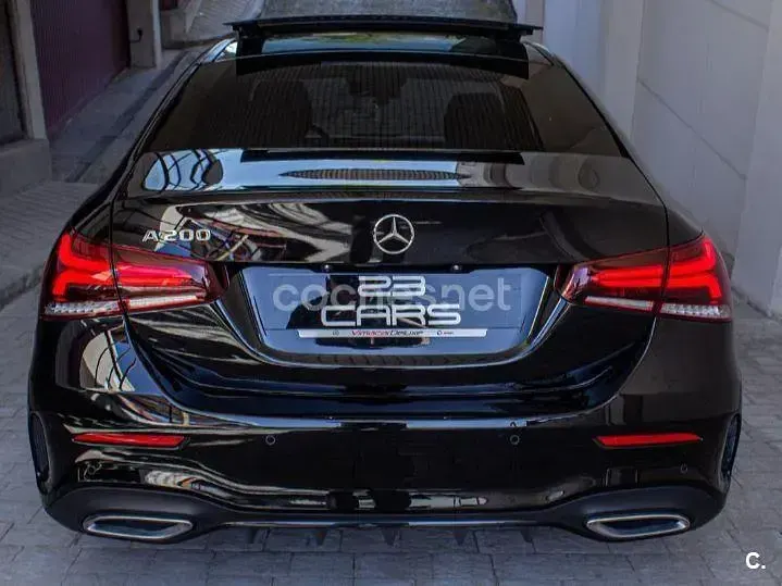 Usado Mercedes A200 163 CV (119 kW) 2019 Negro Berlina