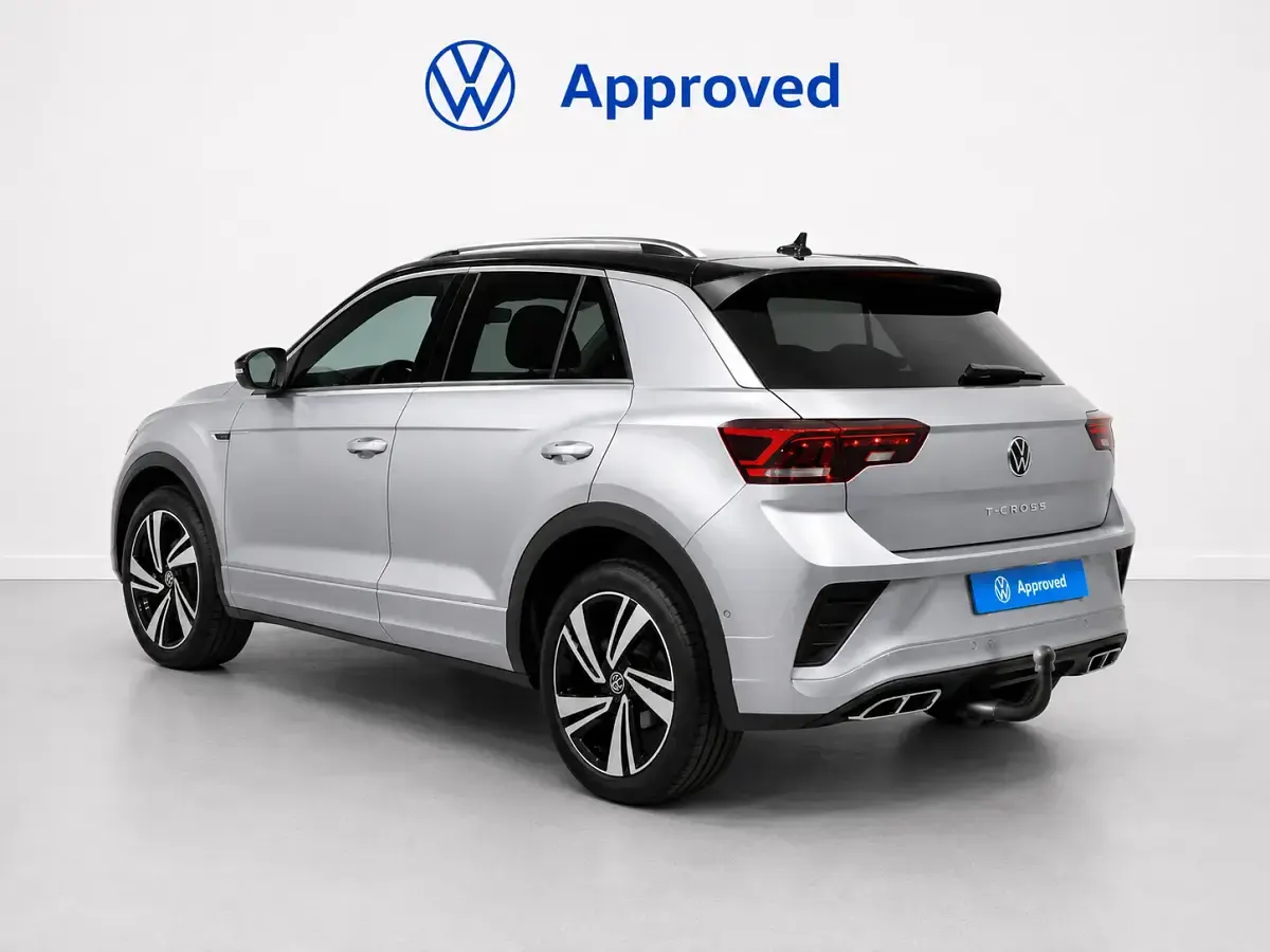 Usado VW T-Roc R-line 190 CV (139 kW) 2022 Gris plata SUV