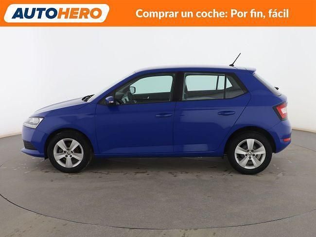 Usado Skoda Fabia Ambition 75 CV (55 kW) 2018 Azul Berlina