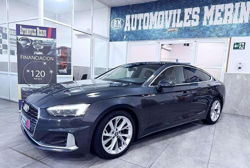 Usado Audi A5 Ambiente 136 CV (100 kW) 2020 Gris Coupe