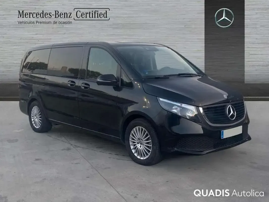 Usado Mercedes EQV300 150 kW (204 CV) 2024 Negro Monovolumen