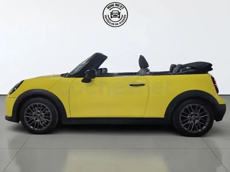 Usado Mini Cooper Cabriolet 163 CV (119 kW) 2025 Amarillo Descapotable