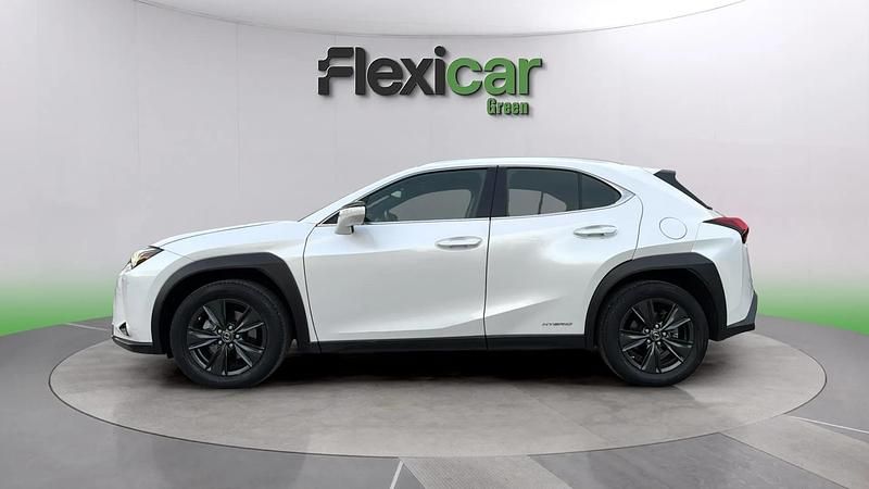 Usado Lexus UX Business Edition 184 CV (135 kW) 2022 Blanco SUV