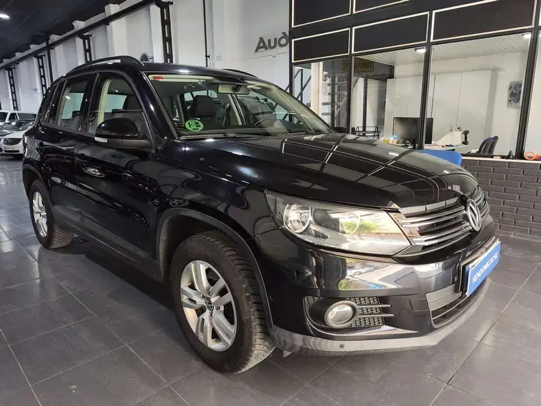Usado VW Tiguan Sportline 160 CV (117 kW) 2014 Negro SUV