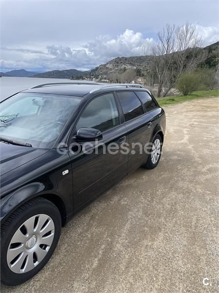 Usado Audi A4 170 CV (125 kW) 2008 Negro Familiar