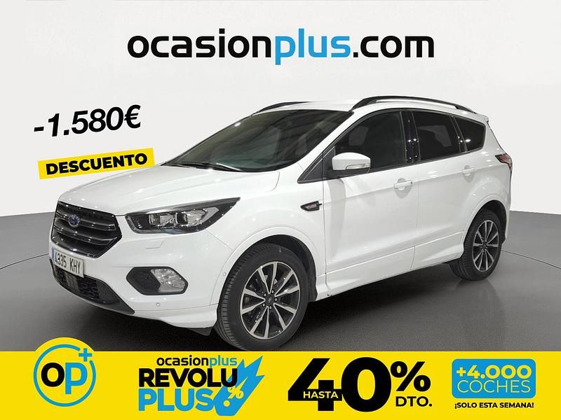 Usado Ford Kuga ST-Line 150 CV (110 kW) 2018 Blanco SUV