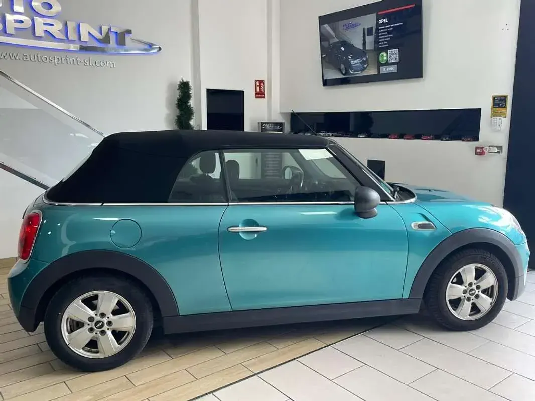 Usado Mini One Cabriolet 102 CV (75 kW) 2018 Azul Descapotable