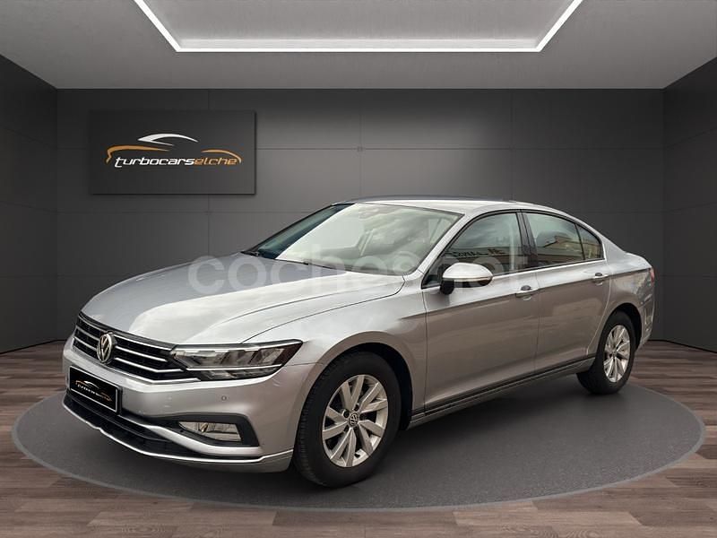 Usado VW Passat Business 150 CV (110 kW) 2020 Beige Berlina