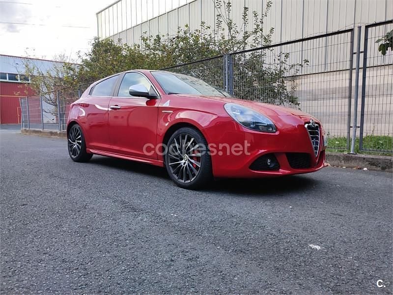 Usado Alfa Romeo Giulietta Quadrifoglio Verde 235 CV (172 kW) 2011 Rojo Berlina