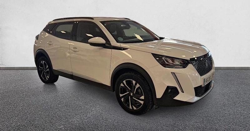 Usado Peugeot 2008 Allure 110 CV (80 kW) 2021 SUV
