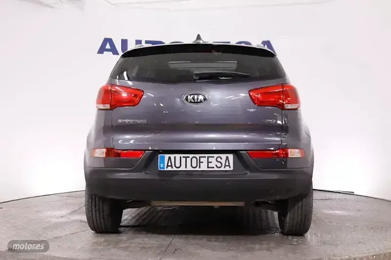 Usado Kia Sportage 136 CV (100 kW) 2015 Gris SUV