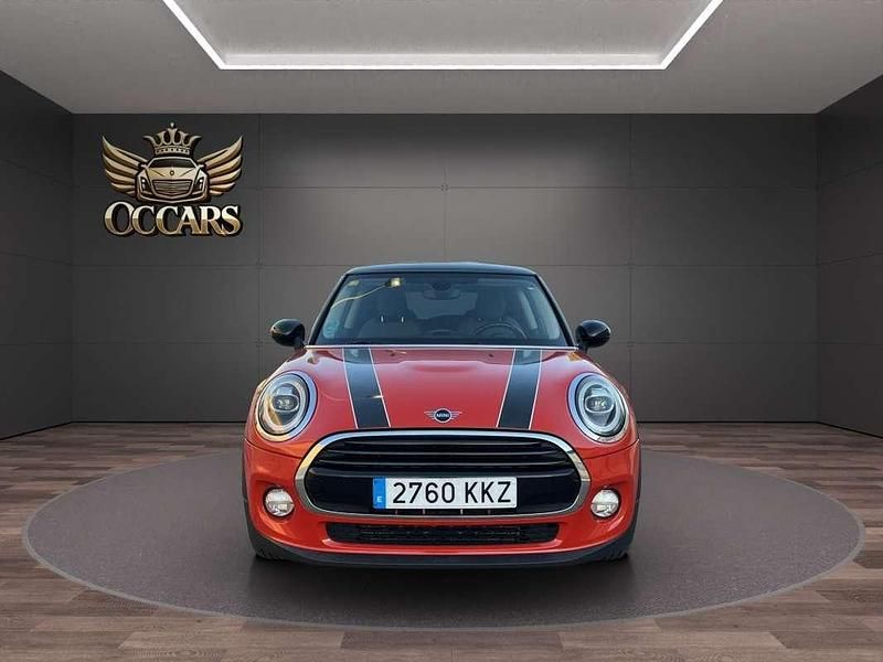 Usado Mini Cooper D 116 CV (85 kW) 2018 Rojo Utilitario