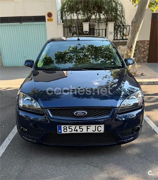 Azul Usado 2006 Ford Focus Sport Berlina | 3550 € (Buen precio) - Imagen 1/4