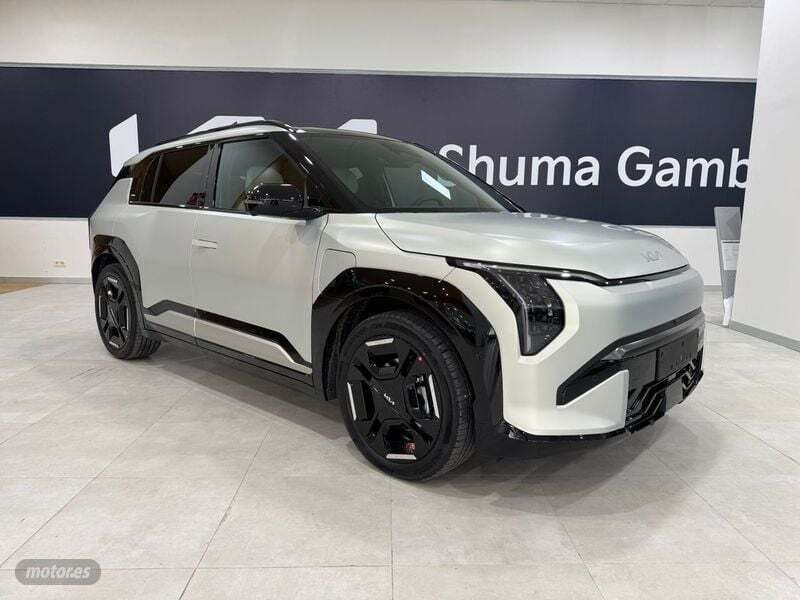 Plateado Nuevo 2025 Kia EV3 GT-Line SUV | 43.015 € (Precio justo) - Imagen 1/4