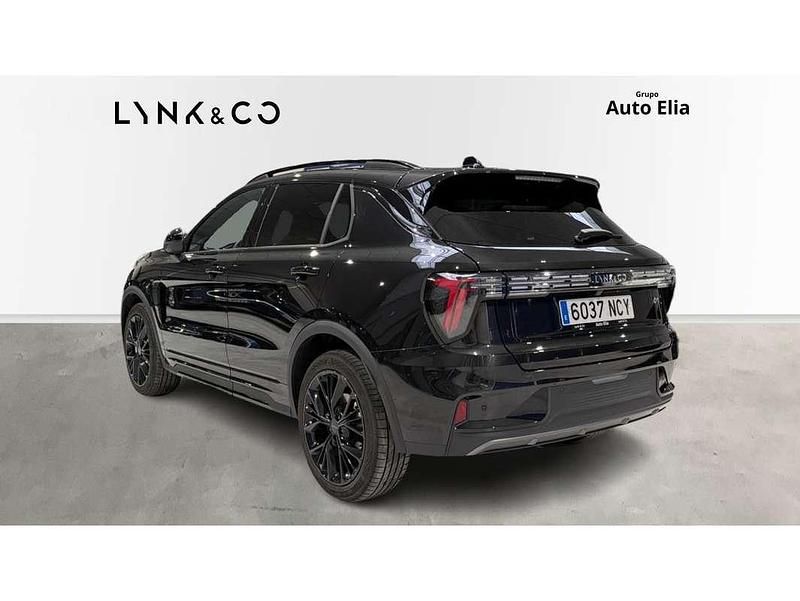 Usado Lynk & Co 01 280 CV (205 kW) 2025 Negro SUV