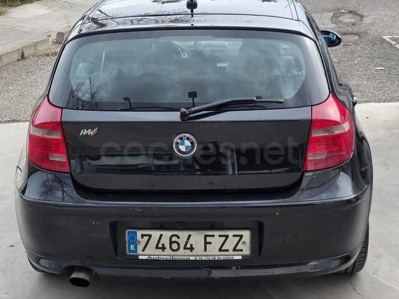 Usado BMW 118 143 CV (105 kW) 2008 Negro Utilitario