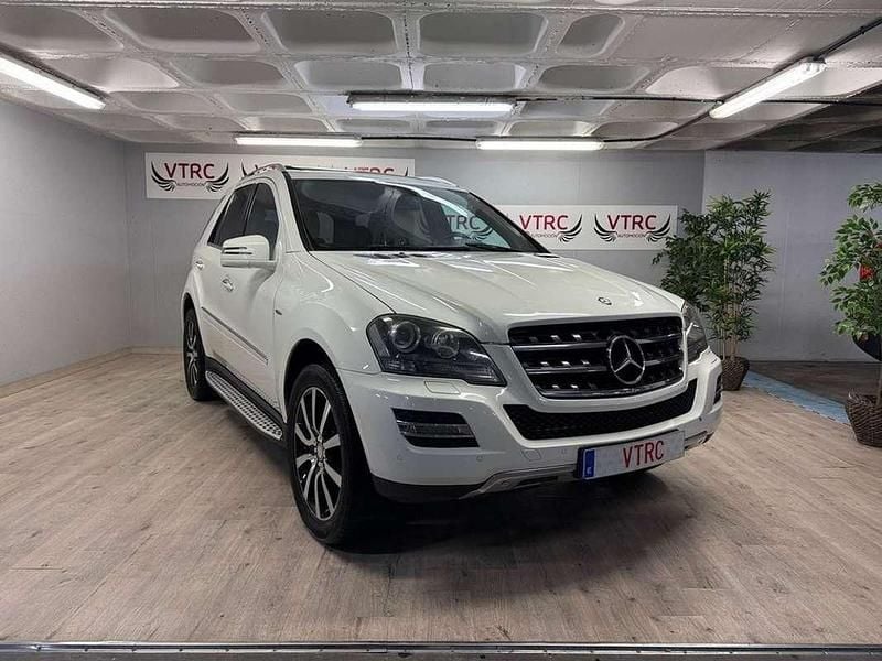 Blanco Usado 2011 Mercedes ML320 SUV | 21.800 € - Imagen 1/4