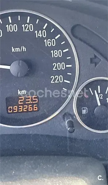 Usado Opel Meriva Enjoy 100 CV (73 kW) 2004 Gris / plata Monovolumen