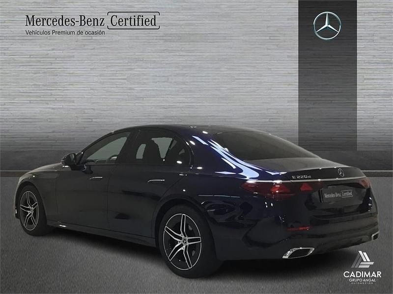 Usado Mercedes E220 197 CV (144 kW) 2025 Azul Berlina