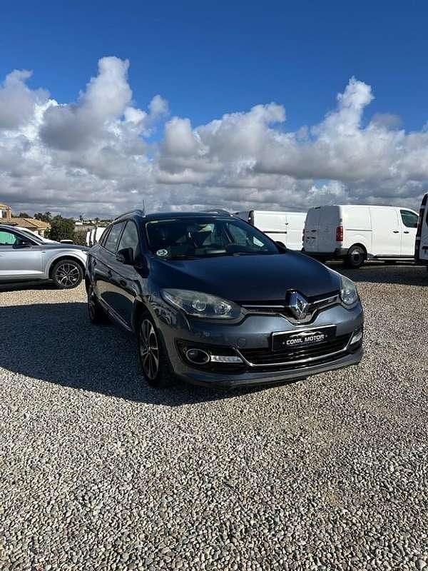 Usado Renault Mégane GrandTour Bose Edition 131 CV (96 kW) 2015 Blanco Familiar
