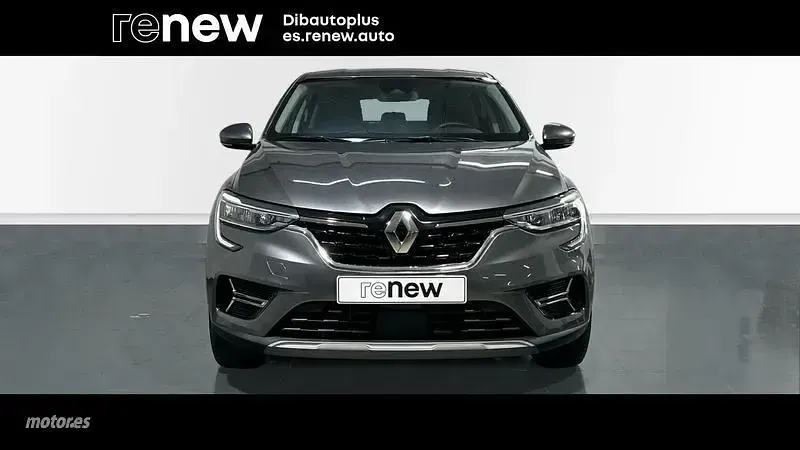 Usado Renault Arkana Intens 140 CV (102 kW) 2021 Gris SUV