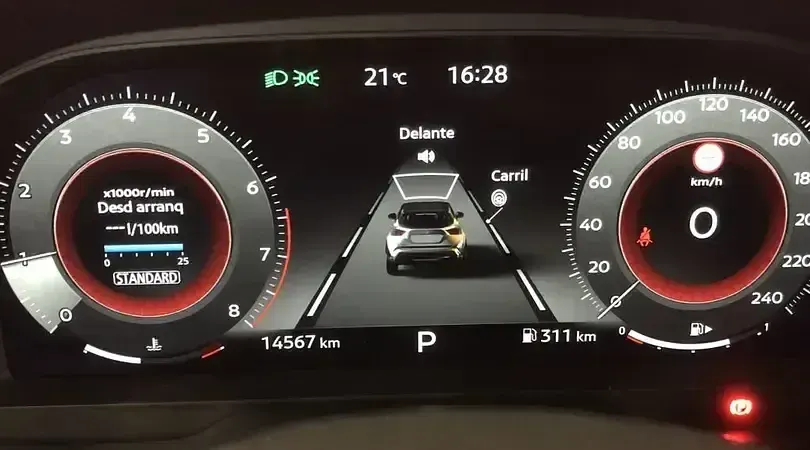 Usado Nissan Juke N-Connecta 114 CV (83 kW) 2025 Kori white metalizado techo fuji sunset SUV