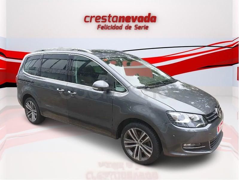 Usado VW Sharan Sportline 150 CV (110 kW) 2021 Gris / plata Monovolumen