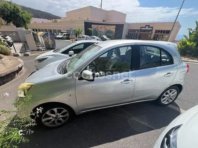 Usado Nissan Micra Tekna 98 CV (72 kW) 2015 Gris / plata Utilitario
