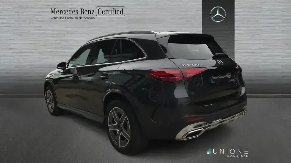 Usado Mercedes GLC300de 244 kW (333 CV) 2025 Gris