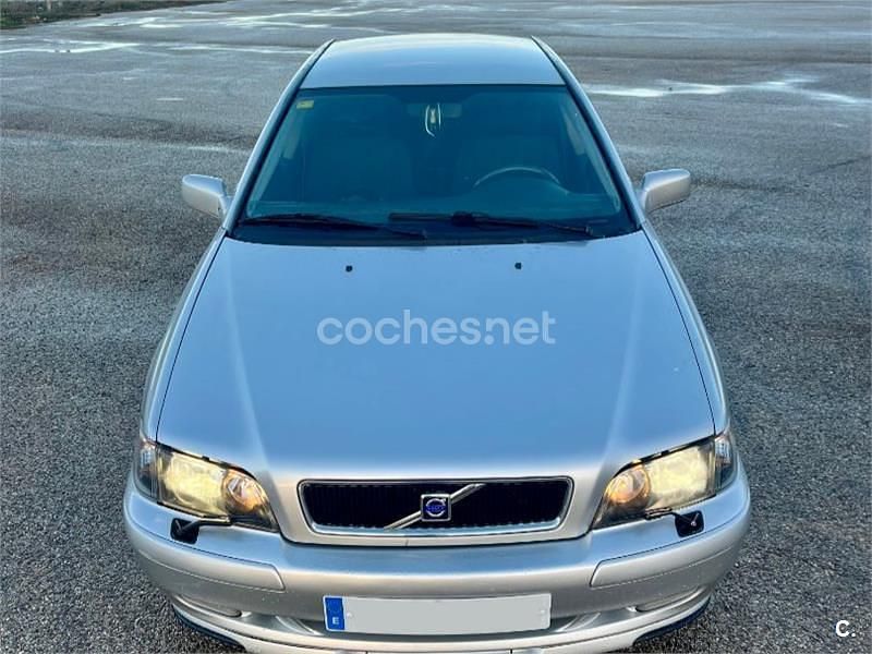 Usado Volvo S40 163 CV (119 kW) 2001 Gris / plata Berlina