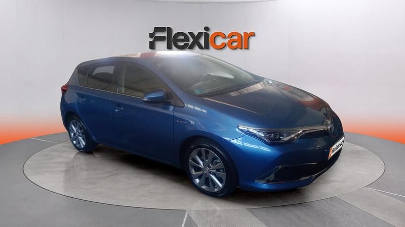 Usado Toyota Auris Hybrid Advance 136 CV (100 kW) 2018 Azul Berlina