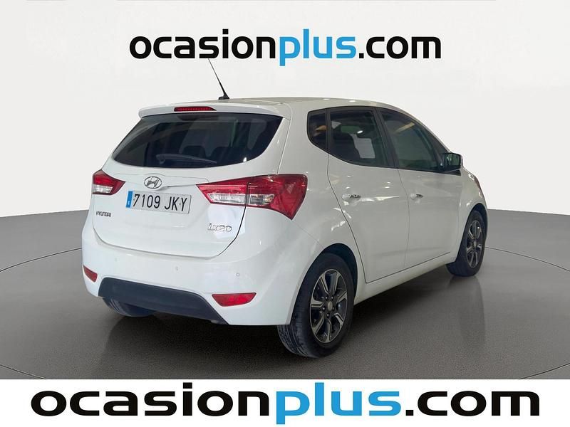 Usado Hyundai ix20 90 CV (66 kW) 2015 Blanco Utilitario