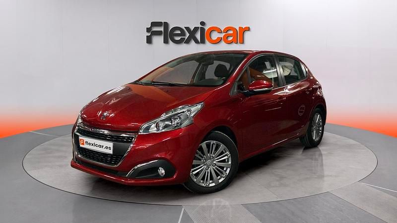 Usado Peugeot 208 Signature Sky 110 CV (80 kW) 2019 Granate Utilitario